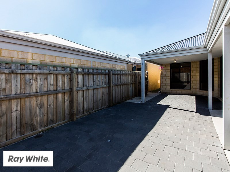 24 Brixton Crescent, Ellenbrook WA 6069