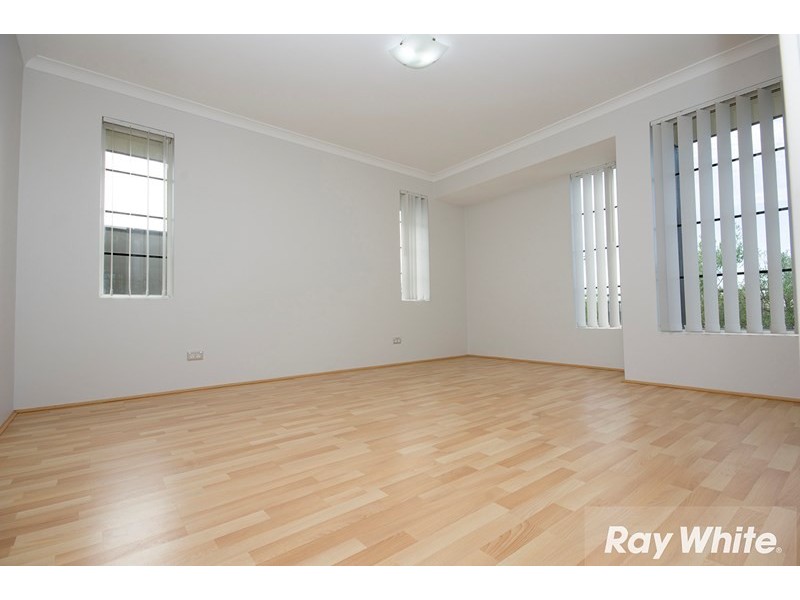 4 Rennex Ramble, Ellenbrook WA 6069