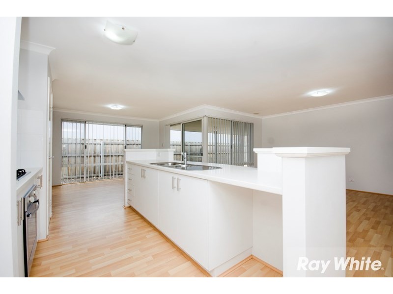 4 Rennex Ramble, Ellenbrook WA 6069