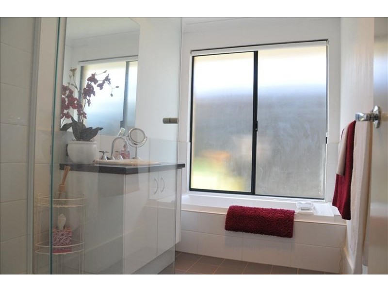 381 Millhouse Road, Aveley WA 6069