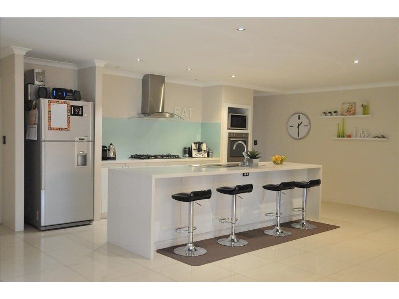 381 Millhouse Road, Aveley WA 6069