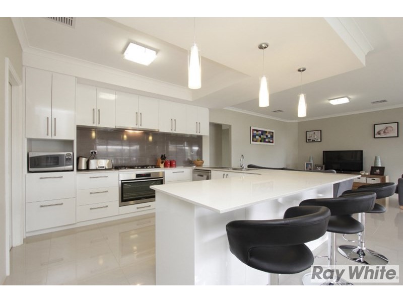 9 Aleaha Brace, Aveley WA 6069