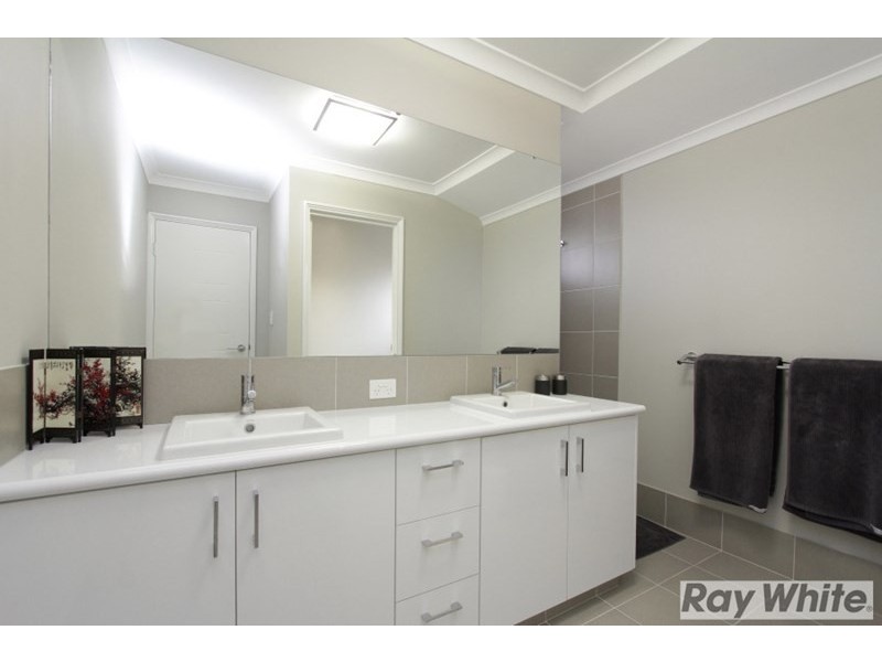 9 Aleaha Brace, Aveley WA 6069