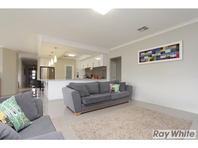 9 Aleaha Brace, Aveley WA 6069