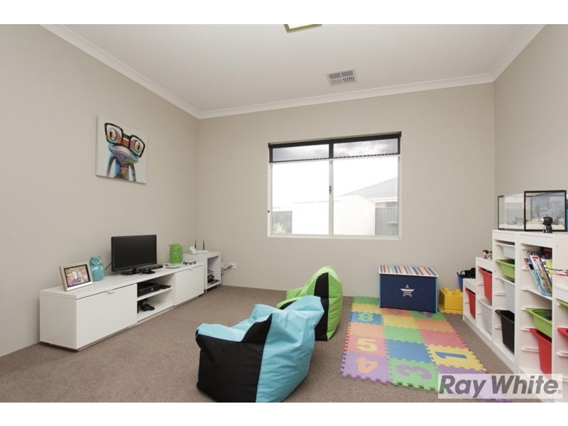 9 Aleaha Brace, Aveley WA 6069