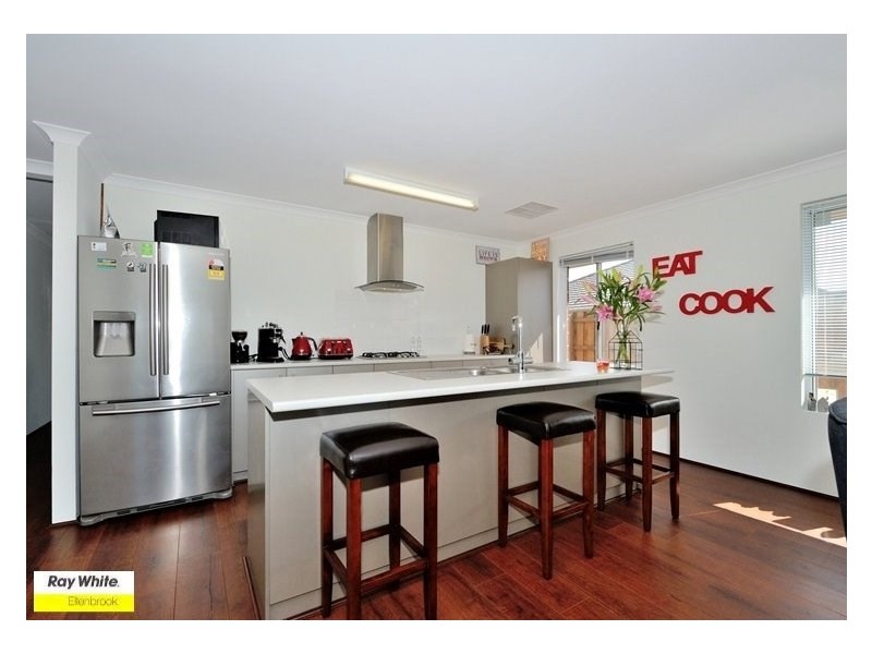 18 Pinneroo Terrace, Ellenbrook WA 6069