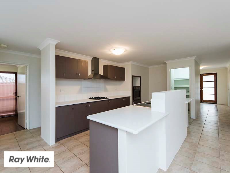 29 Whitehart Entrance, Aveley WA 6069