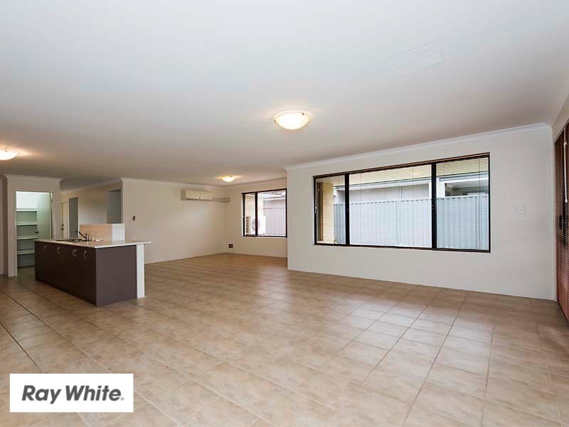 29 Whitehart Entrance, Aveley WA 6069
