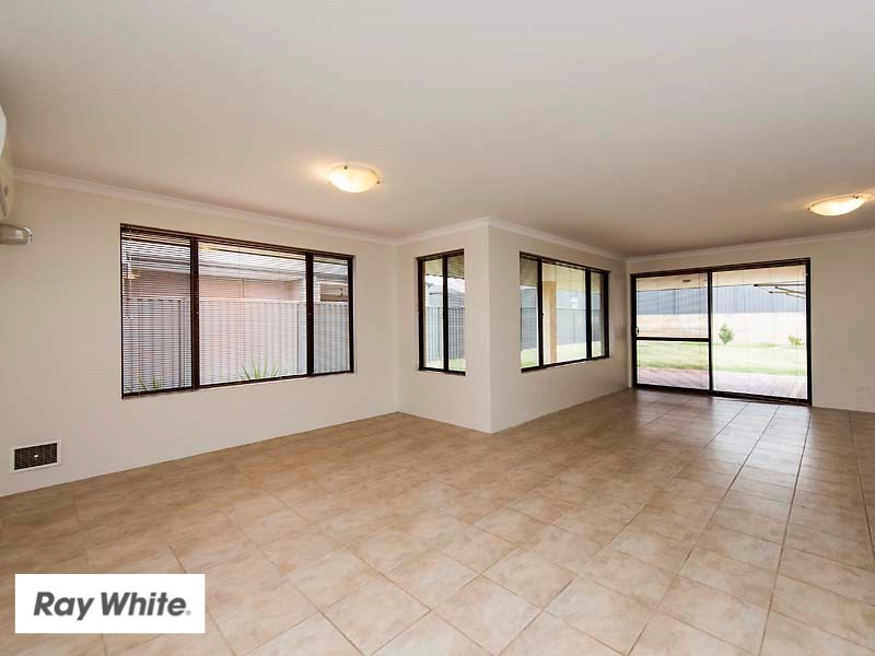 29 Whitehart Entrance, Aveley WA 6069