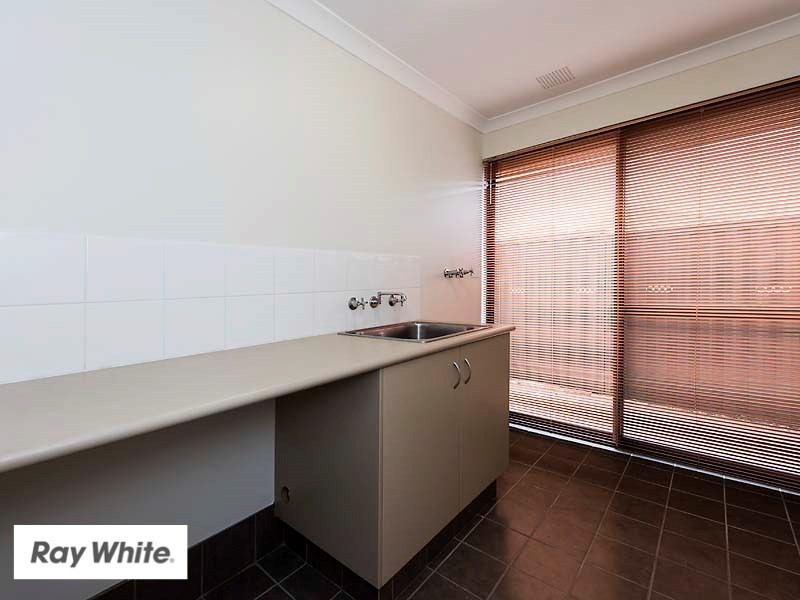 29 Whitehart Entrance, Aveley WA 6069
