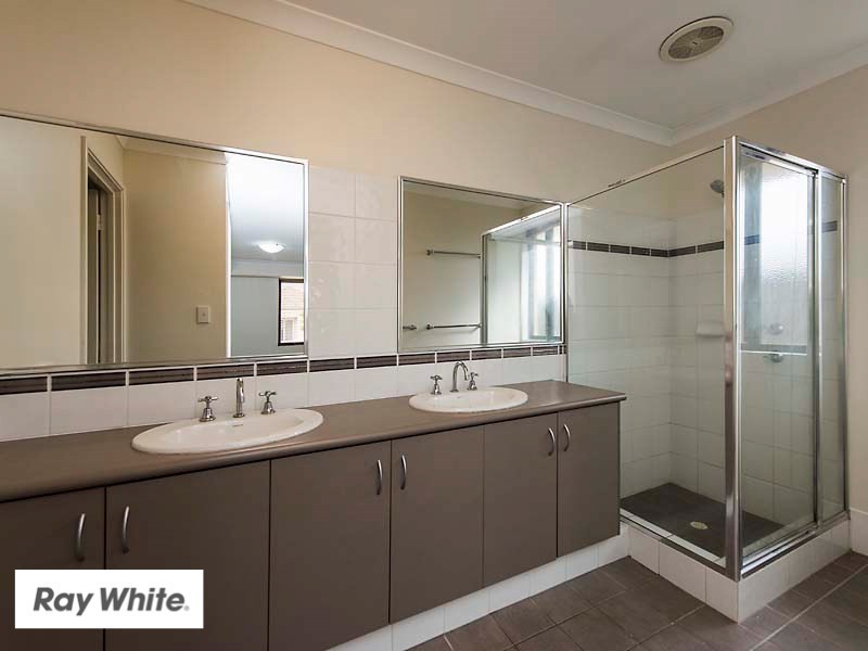 29 Whitehart Entrance, Aveley WA 6069