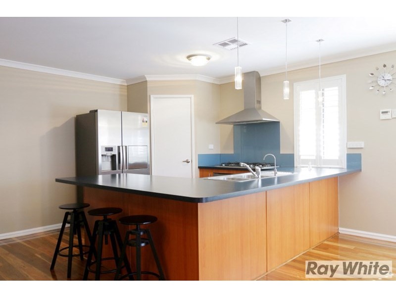 6 Delaney Road, Aveley WA 6069