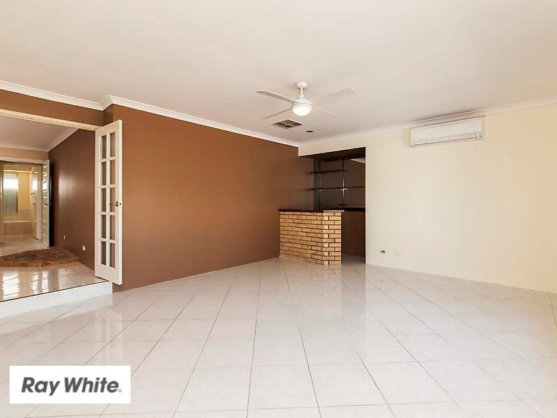 28 Marianne Way, Alexander Heights WA 6064