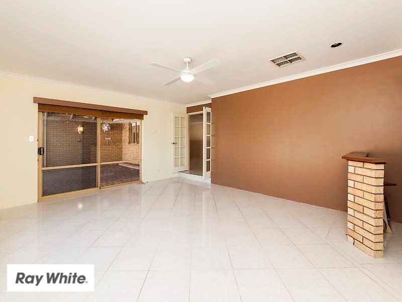 28 Marianne Way, Alexander Heights WA 6064