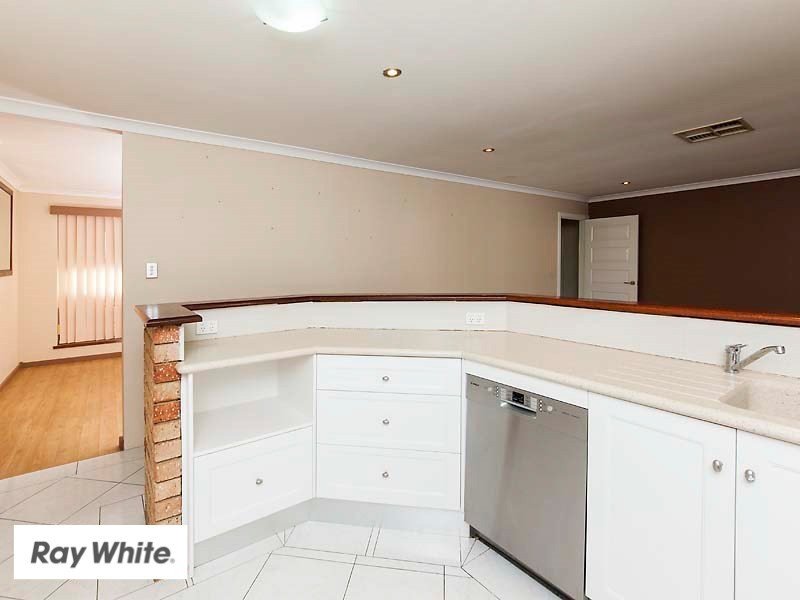 28 Marianne Way, Alexander Heights WA 6064