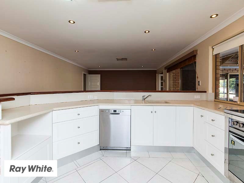 28 Marianne Way, Alexander Heights WA 6064