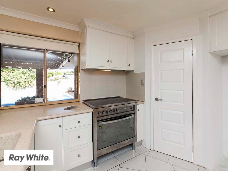 28 Marianne Way, Alexander Heights WA 6064