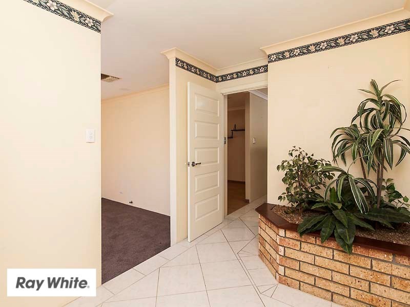 28 Marianne Way, Alexander Heights WA 6064