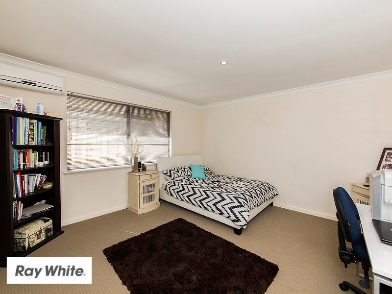 3/8 Evesham Drive, Ellenbrook WA 6069