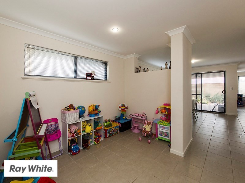 3/8 Evesham Drive, Ellenbrook WA 6069