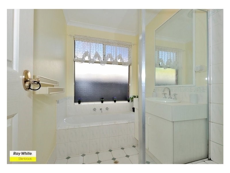 74 Star Bush Crescent, Ellenbrook WA 6069
