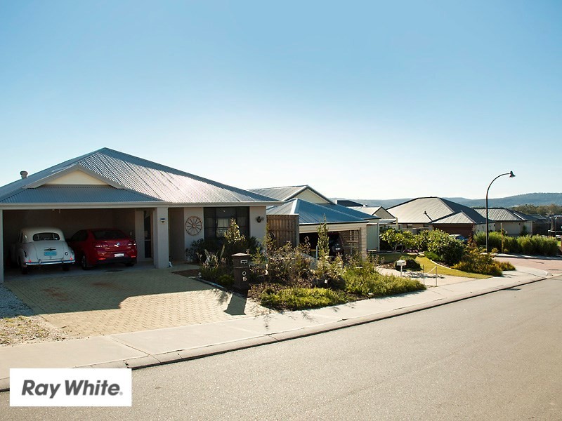 15 Newington Pass, Ellenbrook WA 6069