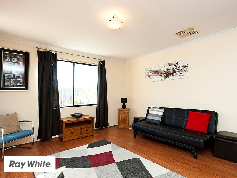 15 Newington Pass, Ellenbrook WA 6069