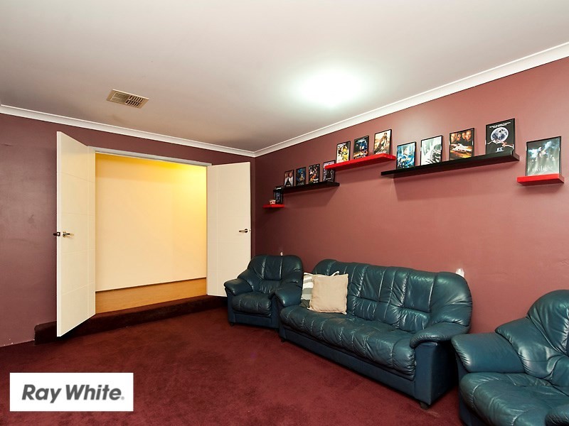 15 Newington Pass, Ellenbrook WA 6069