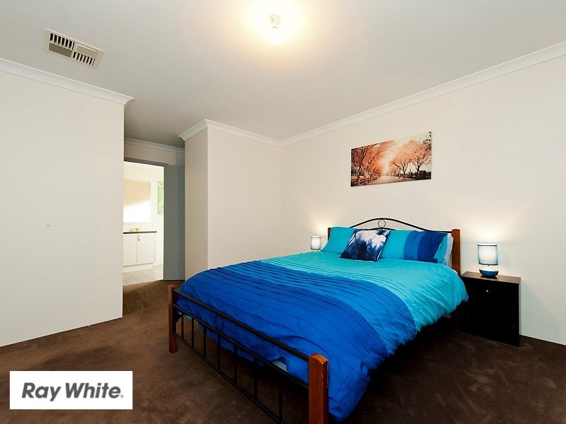 15 Newington Pass, Ellenbrook WA 6069