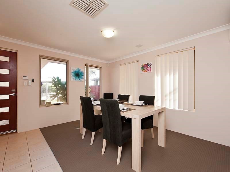 6 Silent Grove, Ellenbrook WA 6069