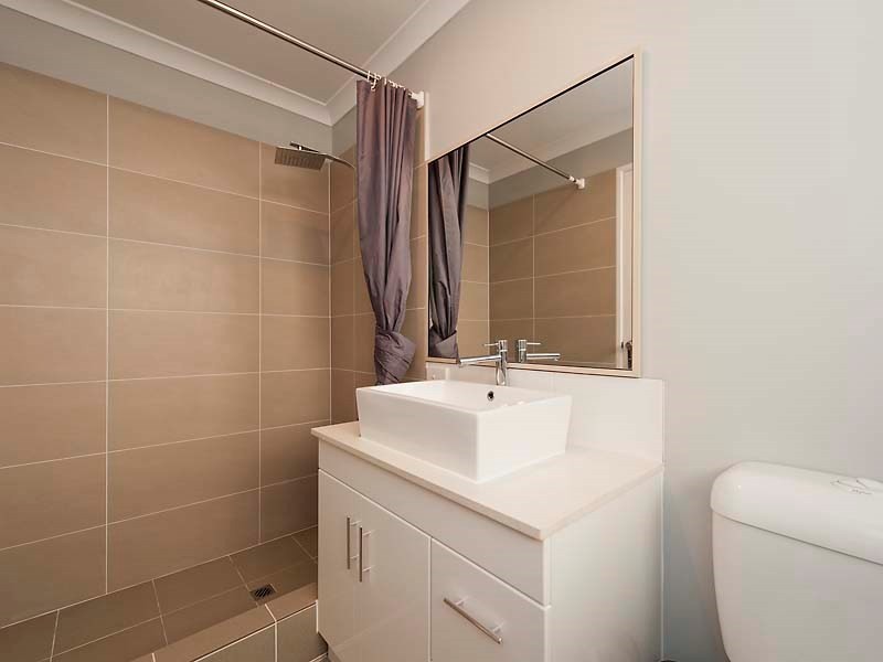 6 Silent Grove, Ellenbrook WA 6069