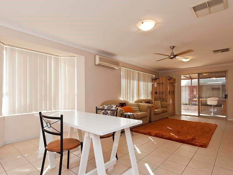 6 Silent Grove, Ellenbrook WA 6069