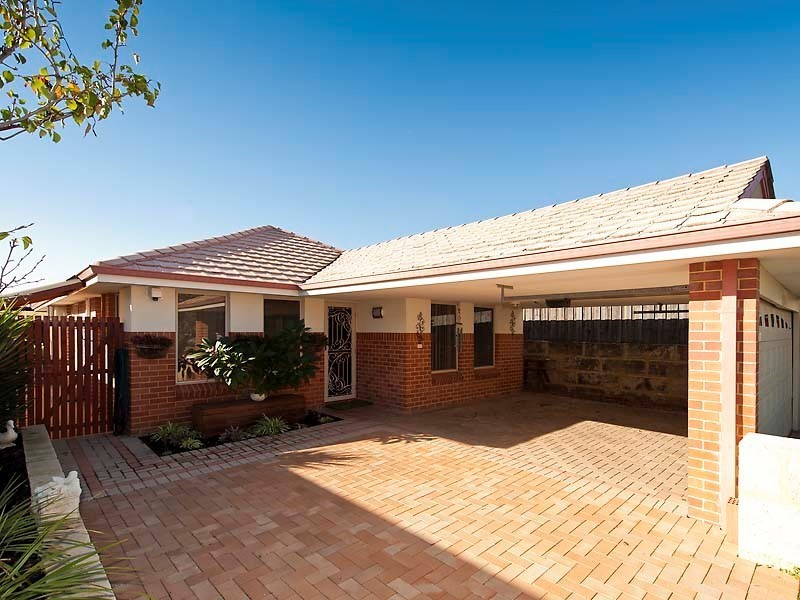 6 Silent Grove, Ellenbrook WA 6069