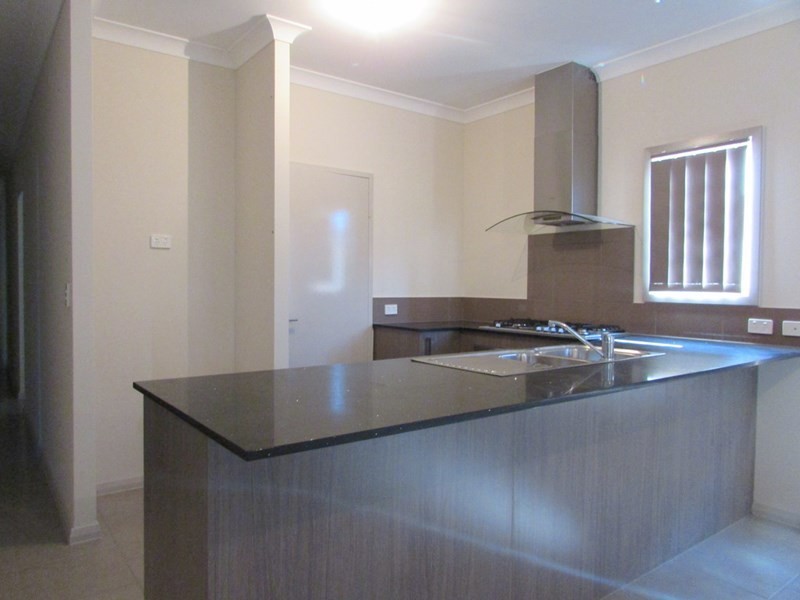 12 Noctis Way, Aveley WA 6069