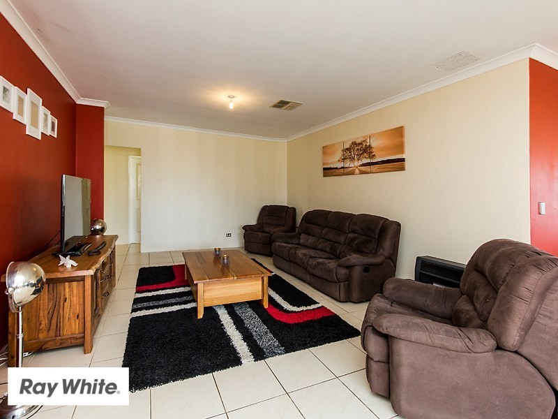 4 Halpin Circle, Ellenbrook WA 6069