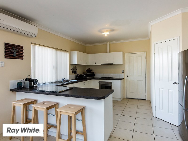 4 Halpin Circle, Ellenbrook WA 6069