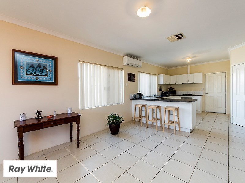 4 Halpin Circle, Ellenbrook WA 6069