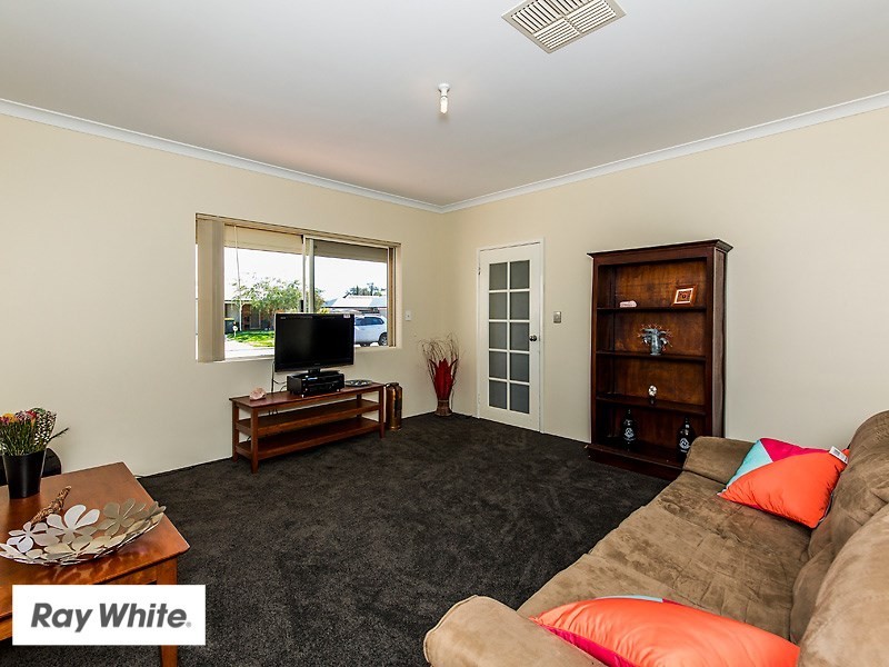 4 Halpin Circle, Ellenbrook WA 6069