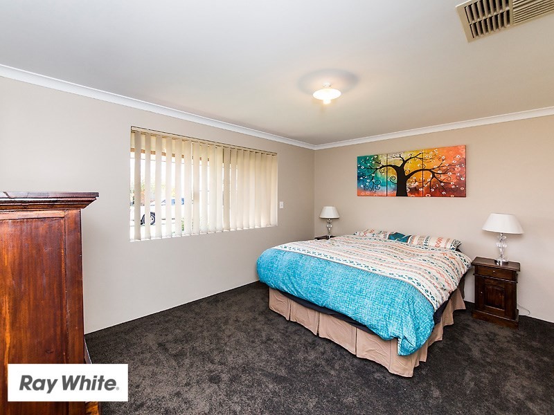 4 Halpin Circle, Ellenbrook WA 6069