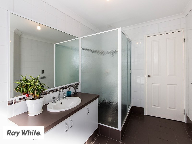 4 Halpin Circle, Ellenbrook WA 6069