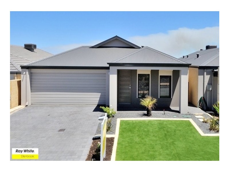 77 Redstone Trail, Ellenbrook WA 6069