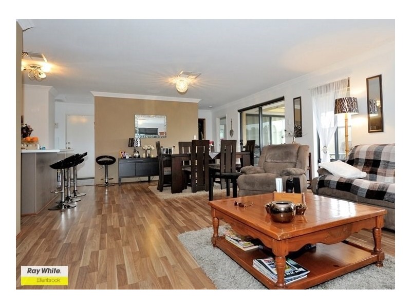 43 Lomas Circle, Ellenbrook WA 6069