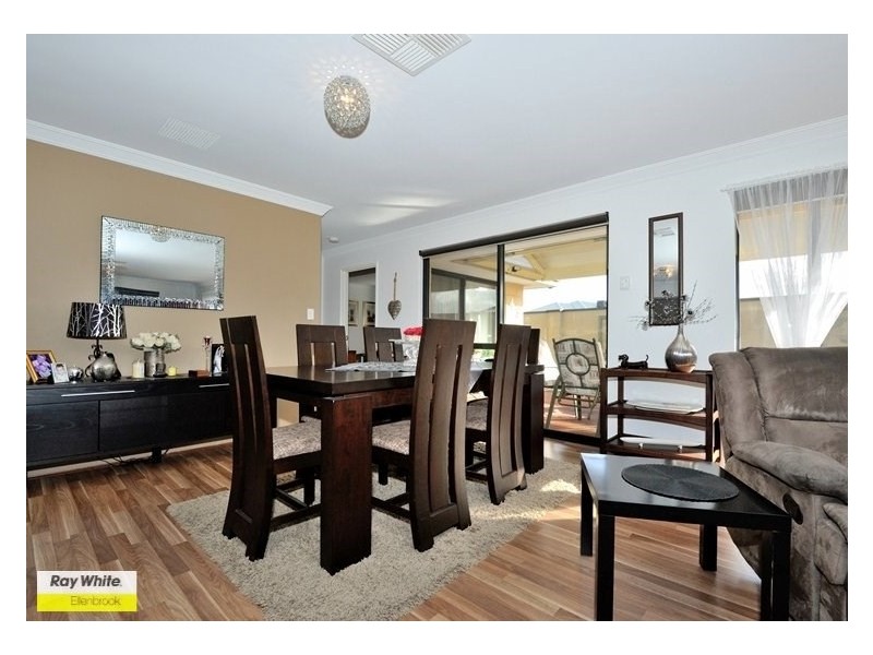 43 Lomas Circle, Ellenbrook WA 6069