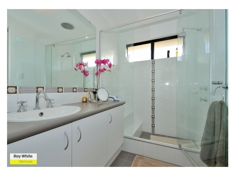 43 Lomas Circle, Ellenbrook WA 6069