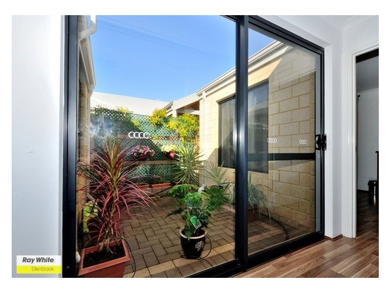 43 Lomas Circle, Ellenbrook WA 6069