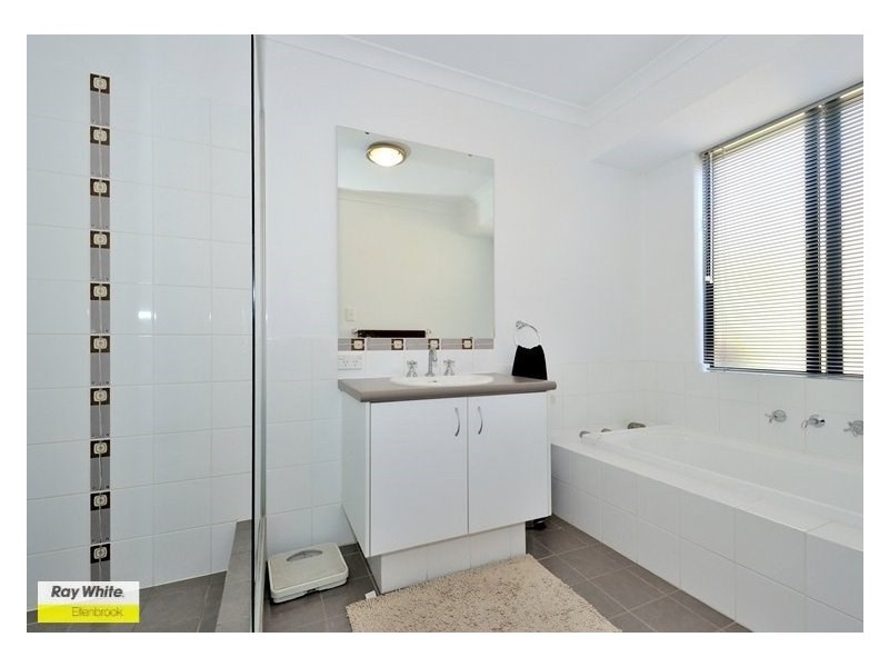 43 Lomas Circle, Ellenbrook WA 6069