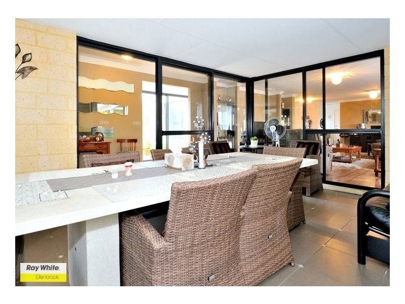 43 Lomas Circle, Ellenbrook WA 6069