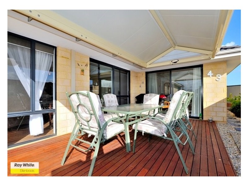 43 Lomas Circle, Ellenbrook WA 6069