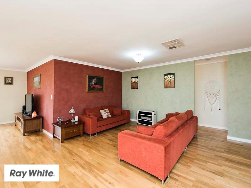 15 Nychum Pass, Ellenbrook WA 6069