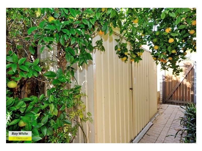 15 Queensbury Road, Joondalup WA 6027